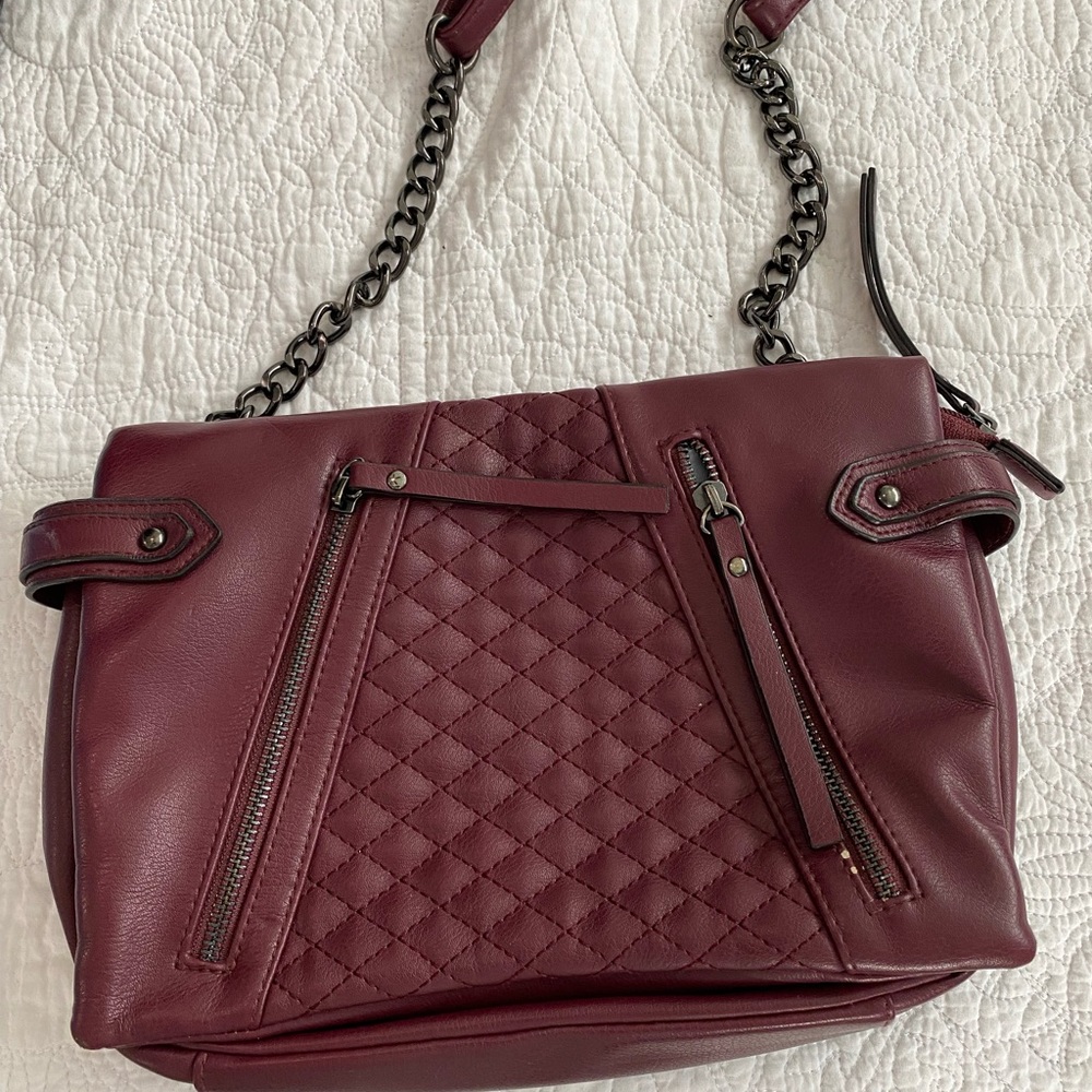Nicole bag. Crossbody bag. Burgundy color. Perfect condition